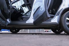 Защита порога Шагрень без скотча для Geely Atlas 2023-