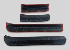 Накладки на внутренние пороги дверей Volkswagen Tiguan 2007-2015