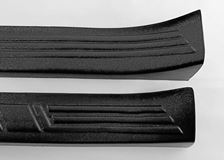 Накладки на внутренние пороги дверей для Toyota Rav4 2018+