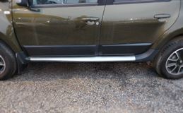 Молдинги на двери со скотчем для Renault Duster 2010-2021