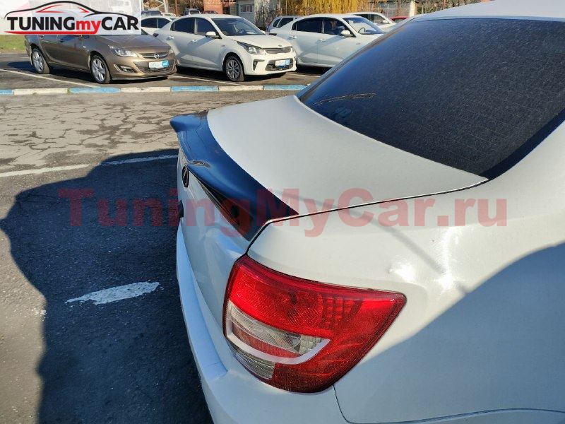 Лип-спойлер для LADA Granta (седан) 2011-2018 M4-Style