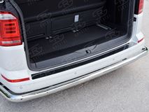 Накладка на задний бампер (лист нерж зеркальный) для Volkswagen Multivan Caravella Transporter T6 2016 (короткая база)