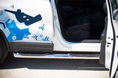 Пороги труба D76 с накладками (вариант 1) для Volkswagen Tiguan Sport & Style (Trend & Fun) 2011-