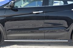 Пороги труба 75х42 овал с проступью для Hyundai Santa Fe 2012-2015