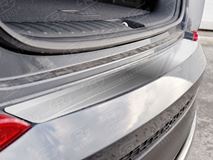 Накладка на задний бампер (лист нерж зеркальный) для Hyundai Tucson 2015