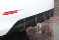 Накладка на задний бампер (диффузор) для Toyota Camry XV50  2011-2014