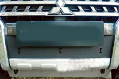 Зимняя заглушка решётки переднего бампера Mitsubishi Pajero IV 2014- (рестайлинг 2)