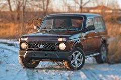 Решётка радиатора на Ниву LADA 4x4 "TITAN" (шагрень)