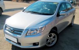 Реснички на фары для Toyota Corolla Axio E140 2006-2008 / Corolla Fielder NZE141 2006-2012