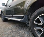 Защитные накладки на двери (молдинги дверей) УЗКИЕ (со скотчем) для Renaul Duster I 2010-2021 