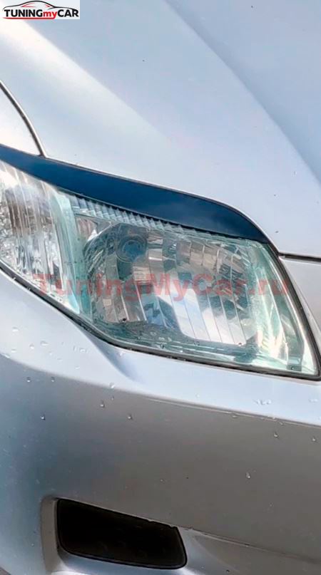 Реснички на фары Toyota Corolla Axio E140 2008-2012