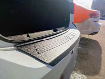 Накладка на задний бампер со скотчем для Volkswagen Polo VI 2020-2023