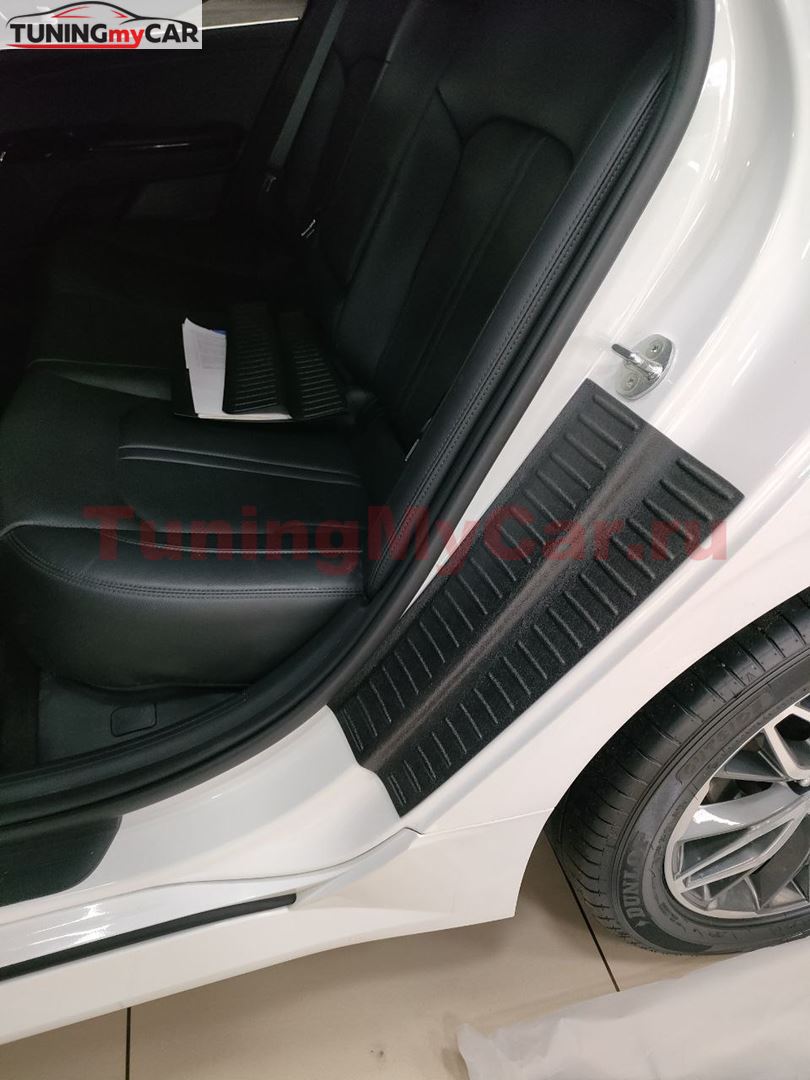 Накладки на внутренние части задних арок без скотча для Kia K5 2019-2023
