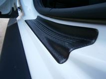 Накладки на пороги в проем задних дверей для Renault Duster и Nissan Terrano