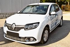 Накладки на передние фары (реснички) Renault Sandero II 2014-2018 (дорестайлинг), Sandero Stepway II 2014-2018 (дорестайлинг), Renault Logan II 2014-2018 (дорестайлинг)