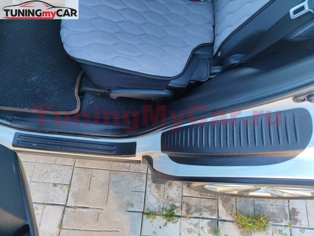 Накладки на внутренние части задних арок БЕЗ СКОТЧА Toyota Rav4 2013-2019
